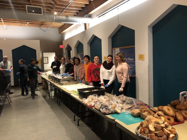 Volunteer at Hope's Table